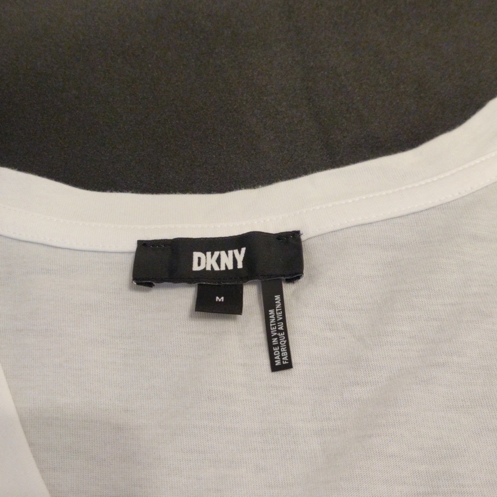 DKNY Lightweight Sleeveless V-neck studded top. - Picture 6 of 9
